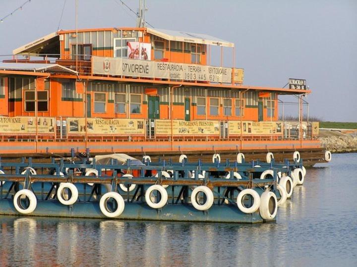 Hotel Kormoran Šamorín Exterior foto